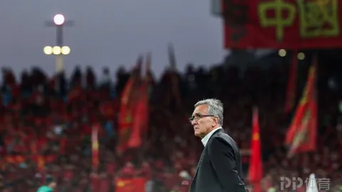 喀麦隆队非洲杯名单公布：姆伯莫领军，巴索戈新加盟，奥纳纳无缘参赛